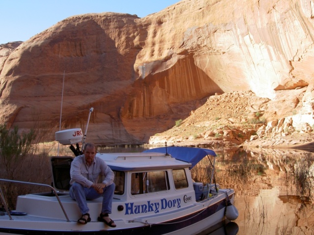 Photo taken in 2011 from same place as previous photo in Forgotton Canyon with lake water way  up