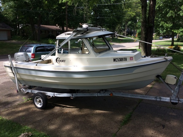 1993 16\' ANGLER WITH SEAT BOXES and rear storage slot