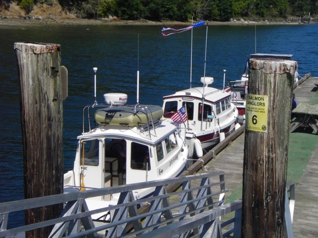 JC Lately and SleepyC at SBSP dock, mid low tide.