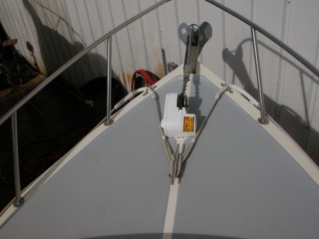 Position of chocks to give max. angle toward bow for any bridle set