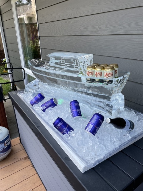 C-dory ice carving by Creative Ice Inc.