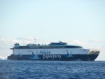 Superferry returning to Honolulu Harbor from Maui