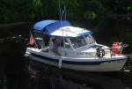 DSC 0029 - Tivo prepares to raft up.