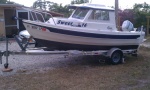 nice looking boat easy to tow 1500lb to tow 