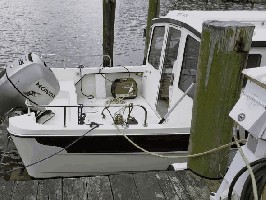 c dory 25 cockpit .jpg