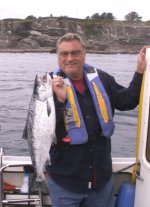 Pat_with_Coho_2_Tatoosh_Island_8_11_07.sized.jpg