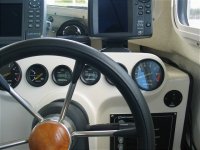 llas_on_off_switch_black_circle_to_starboard.sized.jpg