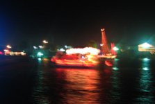 Parade2E.jpg