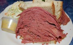 harolds-cornedbeef.jpg