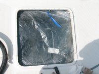 Rebed_foredeck_hatch029.jpg