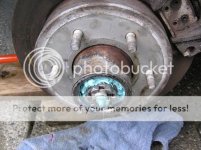 Wheelbearingservice021.jpg