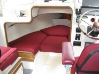 v_berth_opened_nice_teak_trim_grizzly.jpg