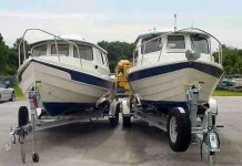 Two_boats_1.jpg