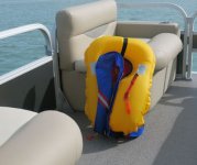 03InflatablePFD.jpg