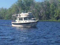 Hoisting_dinghy_5.jpg