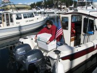 Hefting_Cooler_Friday_Harbor_2009_071.sized.jpg