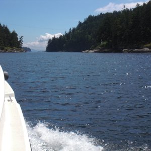 Dodd Narrows, heading South.