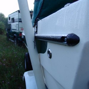 Good thing for those guide poles.
