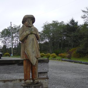 Lots of talented carvers in Masset