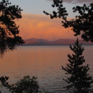 Media 'Sunset over the lake' in album 'My Lee, In Cahoots, Far West II at Bridge Bay Marina, Yellowstone Lake'