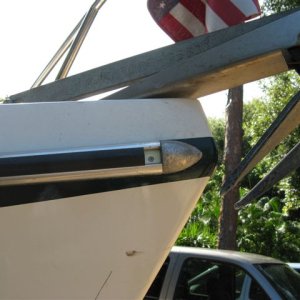 004 4
Starboard side bow...rubber insert has slipped back from end cap