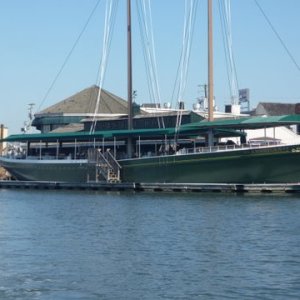 The Schooner Bar The American