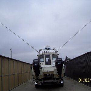 Media 'This angle is normal for most outrigger mounts.' in album 'Outrigger Mounts on Radar Arch'