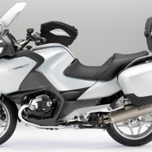 Media '2010-bmw-r1200rt-0033' in album 'DSCN0833'