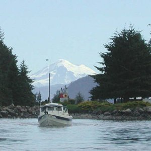 Mount Baker from Blakely.jpg