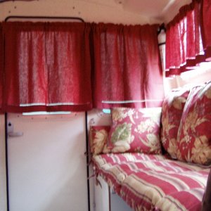 Curtains Closed (Facing Rear, Door Closed)