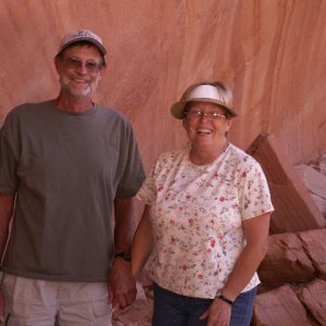 Brent and Dixie (Discovery) at Defiance House at Forgotten Canyon 9-23-08