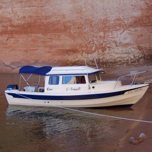 C-Swell on the beach in Reflection Canyon 9-24