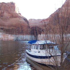 More photos of boats on the beach at Explorer Canyon 9-26