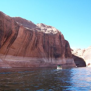 Heading up into Clear Creek Canyon on the Escalante River Arm 9-27