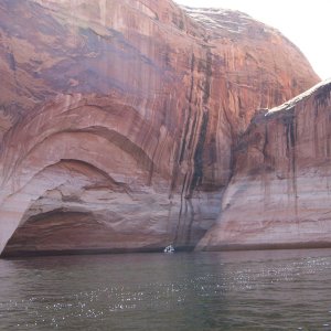 Starting into the narrow canyon that takes you to Cathedral in the Desert in Clear Creek Canyon 9-27