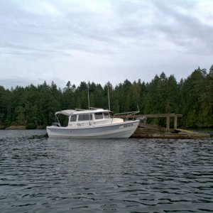 After several days of marina-hopping, I opted for a secluded bay tied to the private float of a good friend ;)