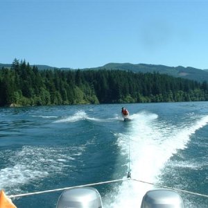 the Honda twins where able to pop Jr BW up on the Kneeboard with no problem....they had a problem with me though, maybe if we didn't have the fuel tanks full? maybe if I lost a few pounds?