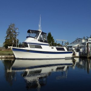 An impressive cruising boat. Was hoping to get a chance to ask the owners about it, but after they docked I didn't see them again.