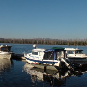Well done custom cabin on 19 foot Arima