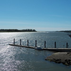 The 28th street boat launch in Hoquiam.  It is new.  It wasn't here when I had my paper route on 28th street.