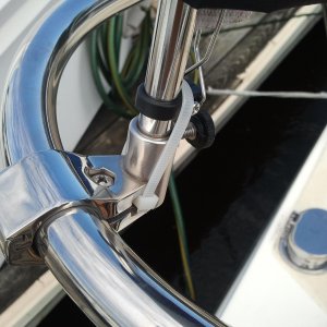 Burgee mast security