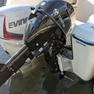 Tohatsu MFS9.8C Kicker Motor w/ TH Marine Mini Jacker