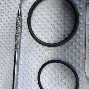 Media 'GAS cap o-ring vs. WATER & WASTE cap o-ring' in album 'GAS cap o-ring vs. WATER & WASTE cap o-ring'