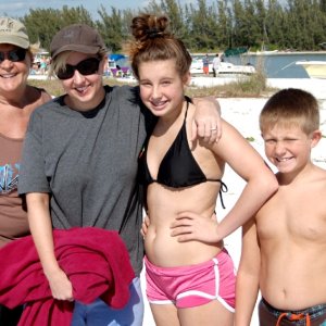 Kennedy-Nic-Sheila Xmas09 087