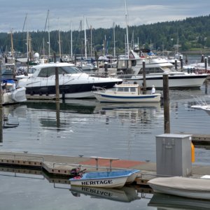 This 22' Cruiser came all the way into the marina on full plane, even though Liberty Bay is no wake.  Hopefully not C-Brats.