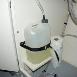 1 gallon Diesel jug.jpg