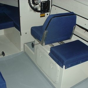 19 Angler Interior 2