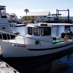 Media 'Tug in harbor' in album 'My boat on seatrial in Washington'
