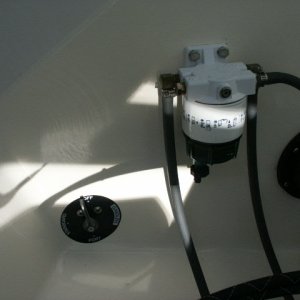 Fuel tank selector switch on 2003 22\' Cruiser