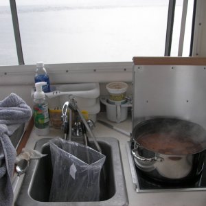 Shrimp/Crab boil ala Byrdman, while anchored fishing. Oooooh were they good!
